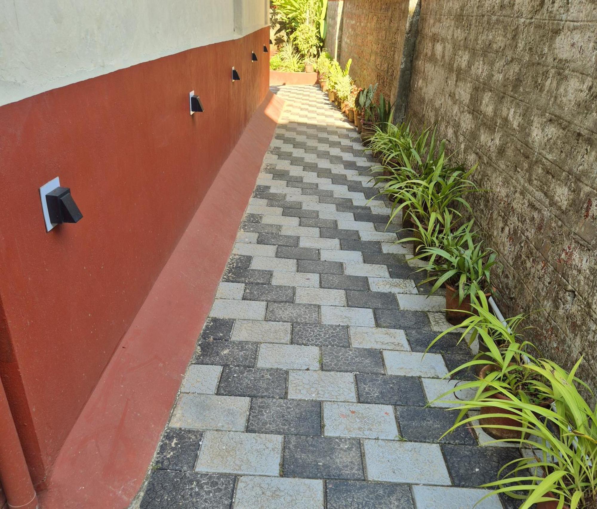 Sunny Smiles Homestay Mangalore Esterno foto