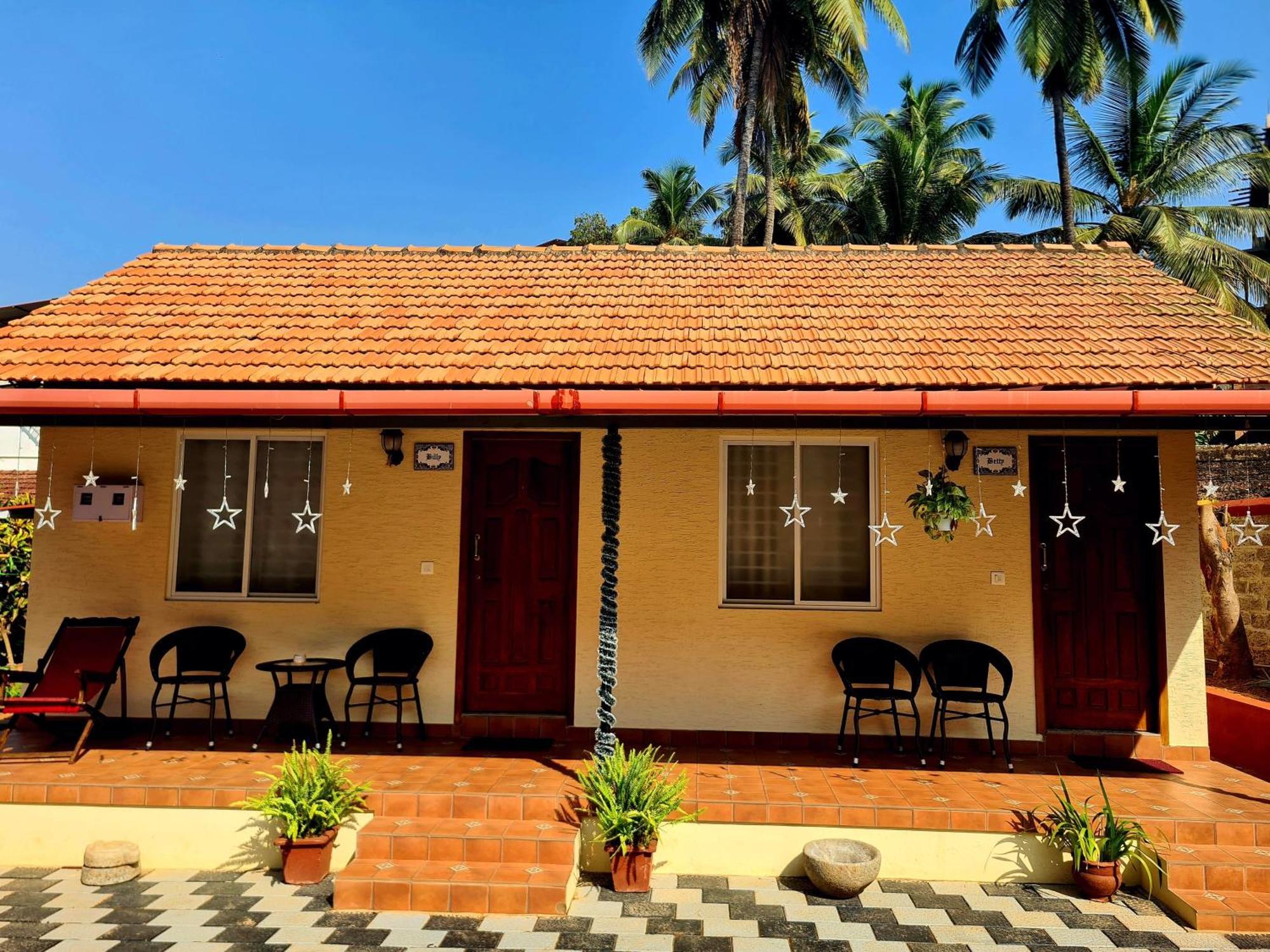 Sunny Smiles Homestay Mangalore Esterno foto